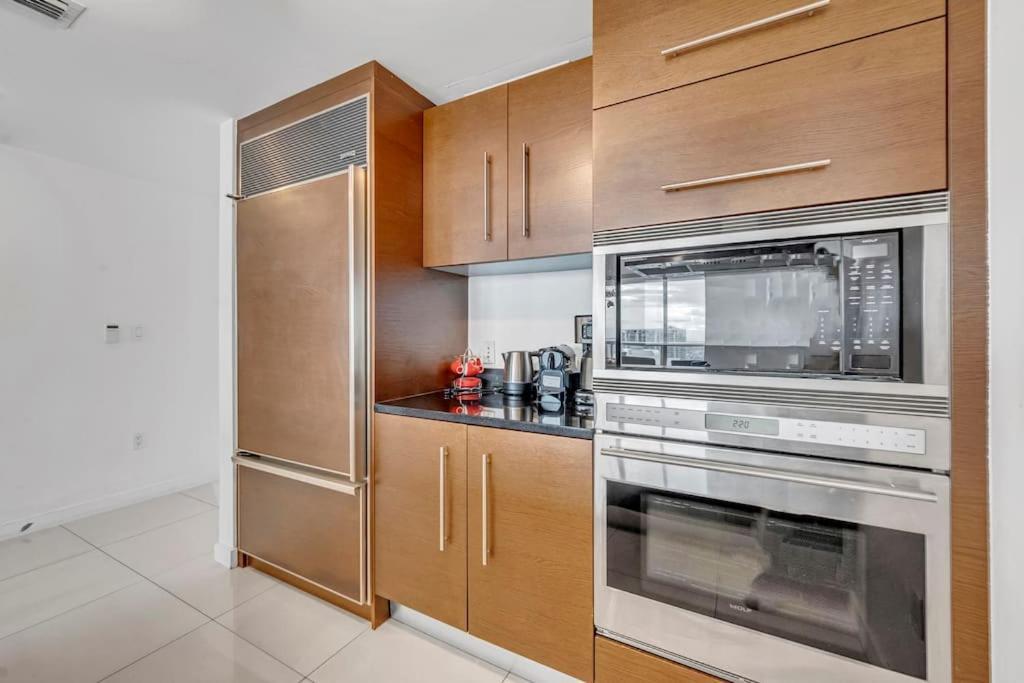 Luxury 1Br Condo W Icon Brickell-Freespa 마이애미 외부 사진