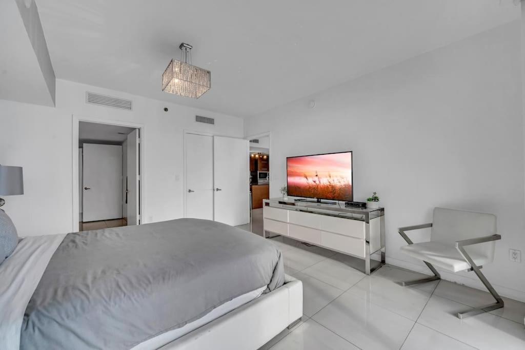 Luxury 1Br Condo W Icon Brickell-Freespa 마이애미 외부 사진