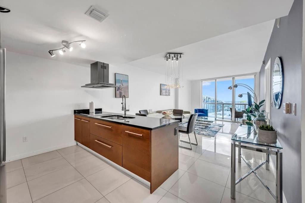 Luxury 1Br Condo W Icon Brickell-Freespa 마이애미 외부 사진