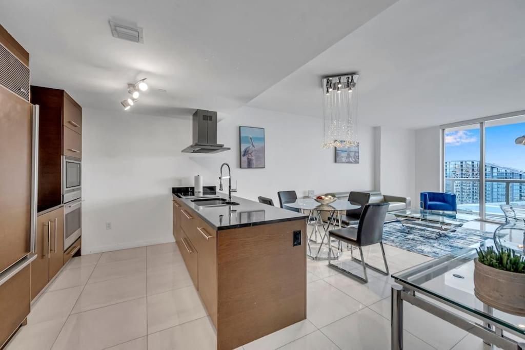 Luxury 1Br Condo W Icon Brickell-Freespa 마이애미 외부 사진